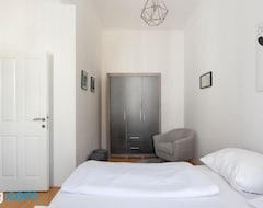 Koko talo/asunto Grunruhelage Mit Direkter Anbindung An Das Zentrum (Wien, Itävalta)