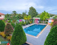 Hotelli baanthiphratn sathiib (Sattahip, Thaimaa)