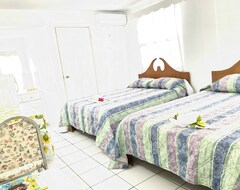 Hotel Stephanie's (Gros Islet, Saint Lucia)