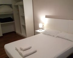 Hotel Up Town 25 (Valencia, Spain)