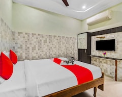 Khách sạn SPOT ON 38697 Hotel Sridhar (Khammam, Ấn Độ)
