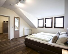 Toàn bộ căn nhà/căn hộ Double Room Shower / Wc - Wein- & Wohngut Paulushof (Pünderich, Đức)