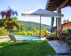 Toàn bộ căn nhà/căn hộ J & J House Como Bellagio Holiday House With Pool In The Center Of The Larian Triangle (Caslino d'Erba, Ý)