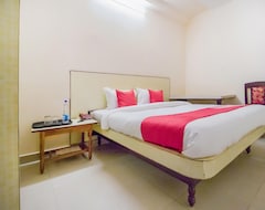 Khách sạn OYO 13300 Anupama Residency (Hyderabad, Ấn Độ)