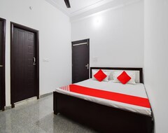 Hotel OYO Flagship The Diamond Guest House (Kashipur, Indien)