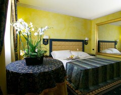 Hotel Motel Del Duca (Cava Manara, Italia)
