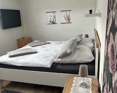 Tüm Ev/Apart Daire Vacation Apartment/apartment For 2 Guests With 35m² In Fridingen An Der Donau (168423) (Fridingen, Almanya)