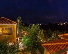 Khách sạn 3 Queens Villas (Kefalos, Hy Lạp)