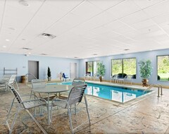 Hotel Comfort Suites Orlinda (Orlinda, USA)