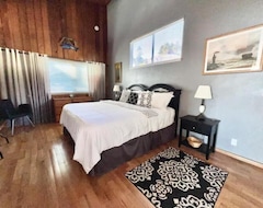 Tüm Ev/Apart Daire Waterfront Gold Beach Home With Deck And Views! (Wedderburn, ABD)