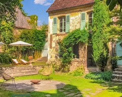 Toàn bộ căn nhà/căn hộ Spend A Relaxing Time In The Ideally Located Cottage. (Villeneuve-sur-Yonne, Pháp)