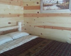 Casa/apartamento entero Cabina de Cobre - Amish Crafted Log Cabin (Black River Falls, EE. UU.)