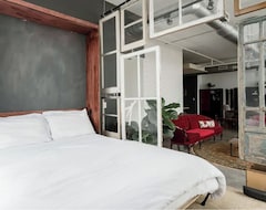 Toàn bộ căn nhà/căn hộ Newly Renovated, Spacious Two Bedroom Loft With 12 Foot Ceilings - Must See! (Toronto, Canada)