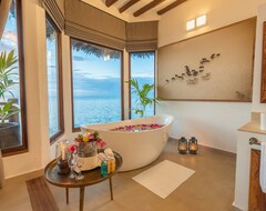 Hotelli Isaraya Luxury Over Water Villas (Zanzibar City, Tansania)