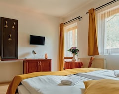 Hotel Oko-Park Panzio, Kemping Es Rendezvenykozpont (Eger, Ungarn)