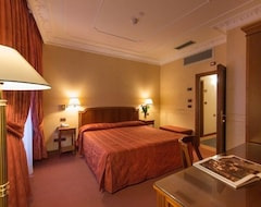 Khách sạn Hotel Strozzi Palace (Florence, Ý)
