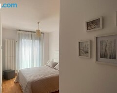 Entire House / Apartment Garatuxa Home (Bueu, Spain)
