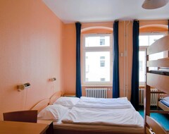 Khách sạn Happy Go Lucky Hotel + Hostel Schöneberg (Berlin, Đức)