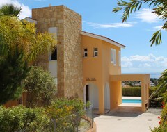 Hele huset/lejligheden Villa Stella - Elevated & Secluded 3 Bedroom Detached Villa With Private Pool In Lower Peyia (Peyia, Cypern)