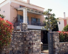Harmony Hotel Apartments - Maisonette Danae (78 M²) For 4-8 Persons (Aigio, Greece)