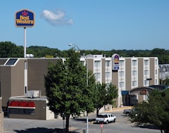 Khách sạn Cooper's Mill (Cedar Rapids, Hoa Kỳ)