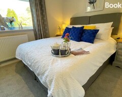 Toàn bộ căn nhà/căn hộ Charming 2 Bedroom Bungalow With Open Plan Living (Felixstowe, Vương quốc Anh)
