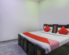 Oyo 67790 Hotel Aarush (Noida, Indien)