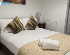 Koko talo/asunto City Apartment 2 Bed 2 Bath- Netflix - Free Parking - Wifi (Birmingham, Iso-Britannia)