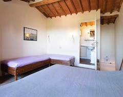 Tüm Ev/Apart Daire Romantic & Small Rustico With Terrace & 40Km Coast View (Viareggio, İtalya)