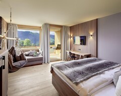 Double Room Landhaus - Sonnberghof, Landhotel Gut (Mittersill, Austria)