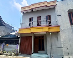 Hotel Oyo 93767 45 Guest House (Sragen, Indonesia)