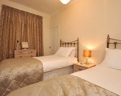 Khách sạn Belle-Vue Apartments (Hunstanton, Vương quốc Anh)