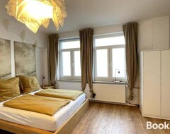 Casa/apartamento entero 150qm - 5 Rooms - Stylish - Free Parking - Smart Tv - Mallibase Apartment (Hanóver, Alemania)