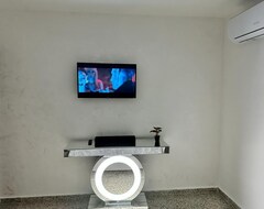 Cijela kuća/apartman A 10 Minutos Del Aeropuerto! Hermoso Apartamento. Cerca De Lugares De Interes (Carolina, Portoriko)