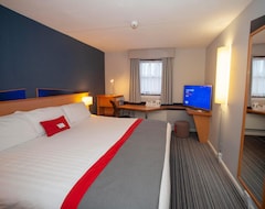 Holiday Inn Express Perth, An Ihg Hotel (Perth, Birleşik Krallık)