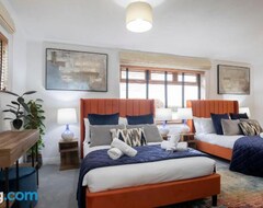 Cijela kuća/apartman Magnificent 3-bedroom Home With Swim Spa (Tewkesbury, Ujedinjeno Kraljevstvo)