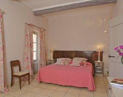 Toàn bộ căn nhà/căn hộ A Comfortable Flat In A Wine Region (Carpentras, Pháp)