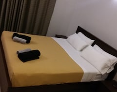 Hotel Tjs (Colombo, Sri Lanka)