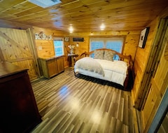Toàn bộ căn nhà/căn hộ Chickamauga Lakeside Water Front Log Cabin Resort Secluded Mountainous Terrain (Dayton, Hoa Kỳ)