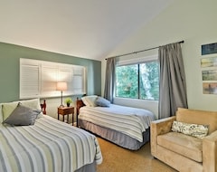 Hotel 3 Bedroom Home On Sherland Ave In Mountain View (Mountain View, Sjedinjene Američke Države)