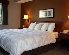 Hotel AmericInn by Wyndham Charlevoix (Charlevoix, USA)