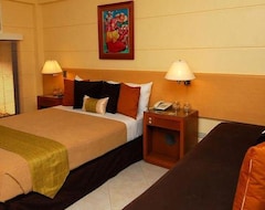 Hotel Patio Pacific Resort (Balabag, Filipinas)