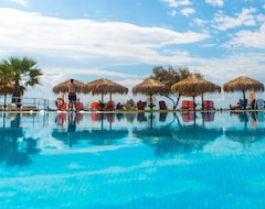 Hotel Plaza Beach (Plaka, Greece)