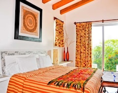 Hotel Loma del Mar (Ixtapa, Mexico)