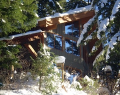 Koko talo/asunto Wonderful Family House, Private Hot Tub, Close To Beach (Squamish, Kanada)