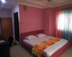 Khách sạn De Villa Hotel And Suites (Agbara, Nigeria)