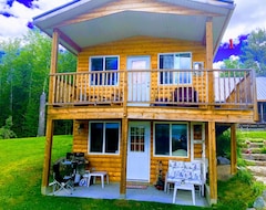 Hele huset/lejligheden Lakeside 2 Bedroom Cottage. Relax And Unwind In Nature. (Eagle Creek, Canada)