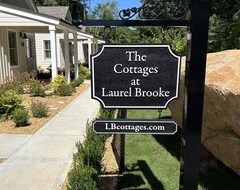 Majatalo The Cottages At Laurel Brooke (Peachtree City, Amerikan Yhdysvallat)