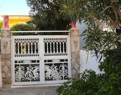 Toàn bộ căn nhà/căn hộ Rhodes : Centre Ville Près Du Port. Maison Avec Air Conditionné,terrasse,cour Et Jardin Fleuri Pour 6 Personnes (Rhodes Town, Hy Lạp)
