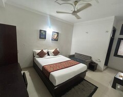 Hotelli OYO 7655 Om Paradise Hotel (Delhi, Intia)